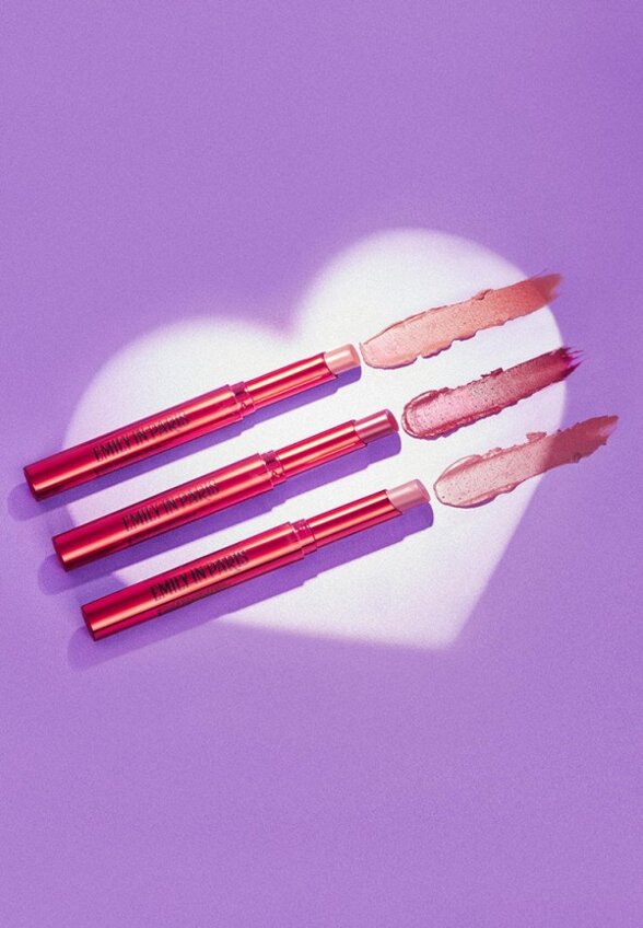 Помада Revolution