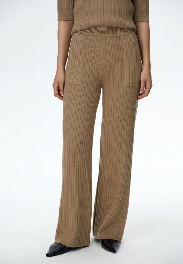 Костюм Brusnika