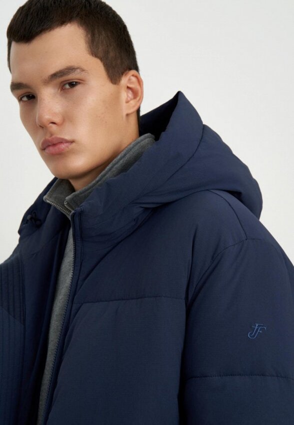 Пуховик Finn Flare