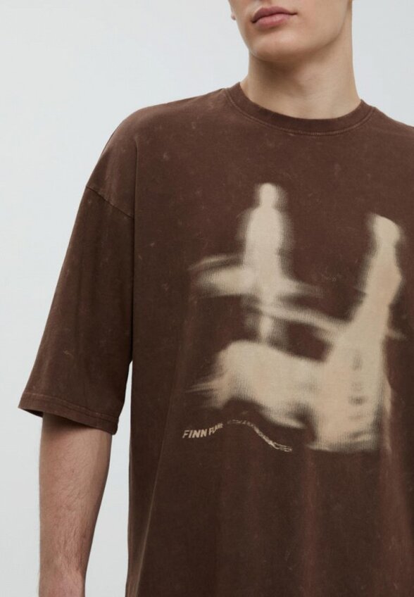 Футболка Finn Flare