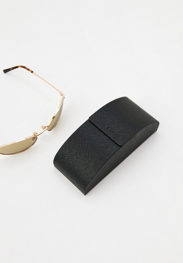 Очки солнцезащитные Prada