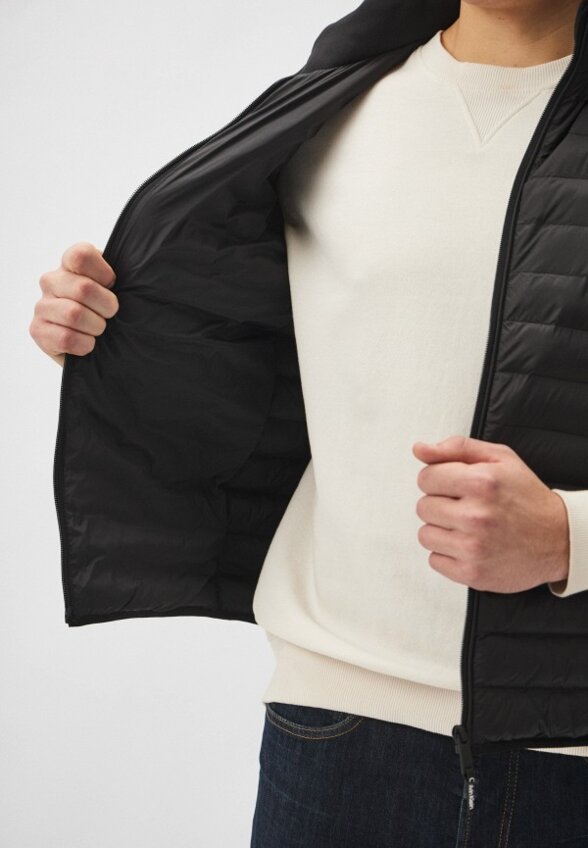 Жилет утепленный Calvin Klein