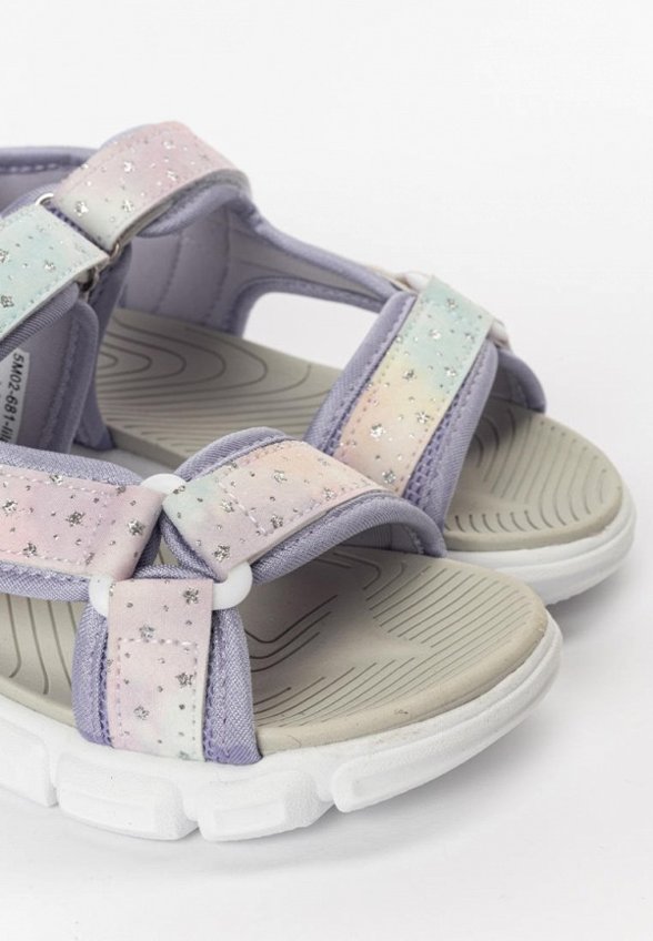 Сандалии Tikkago