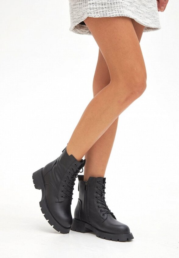 Ботинки Donna Daniella