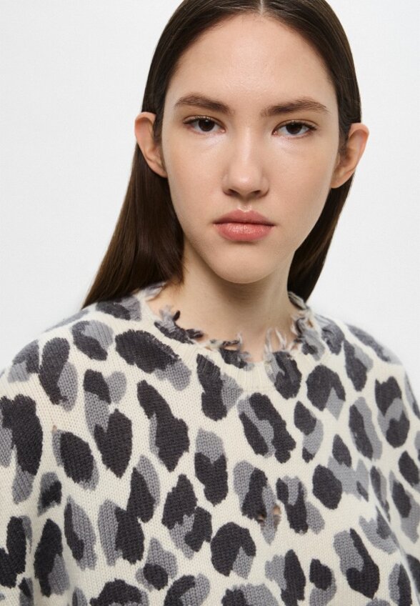 Джемпер Addicted