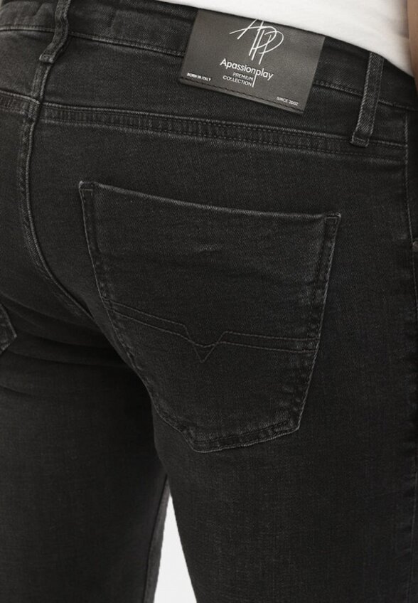 Джинсы A Passion Play