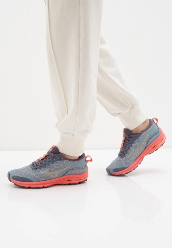 Кроссовки Mizuno