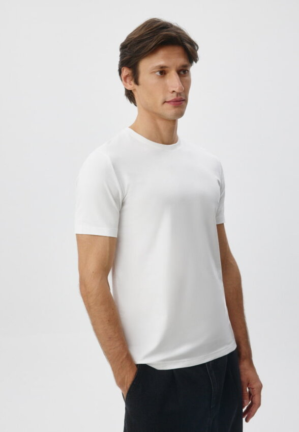 Футболка SLIM FIT базовая