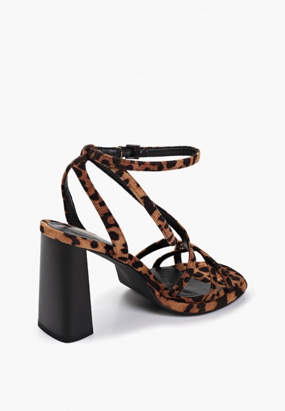 Босоножки Betsy