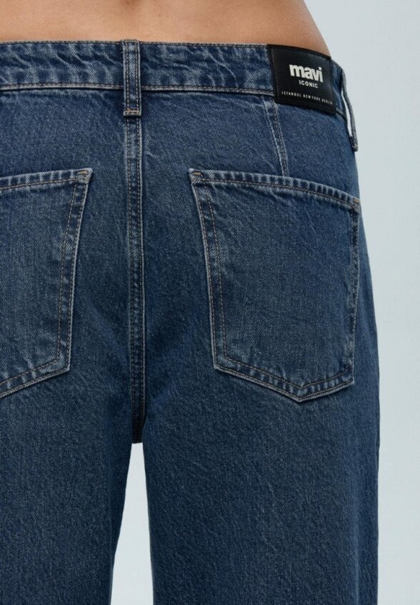 Джинсы Mavi