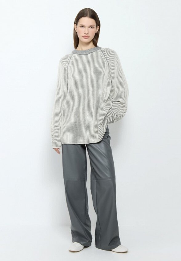 Джемпер Around