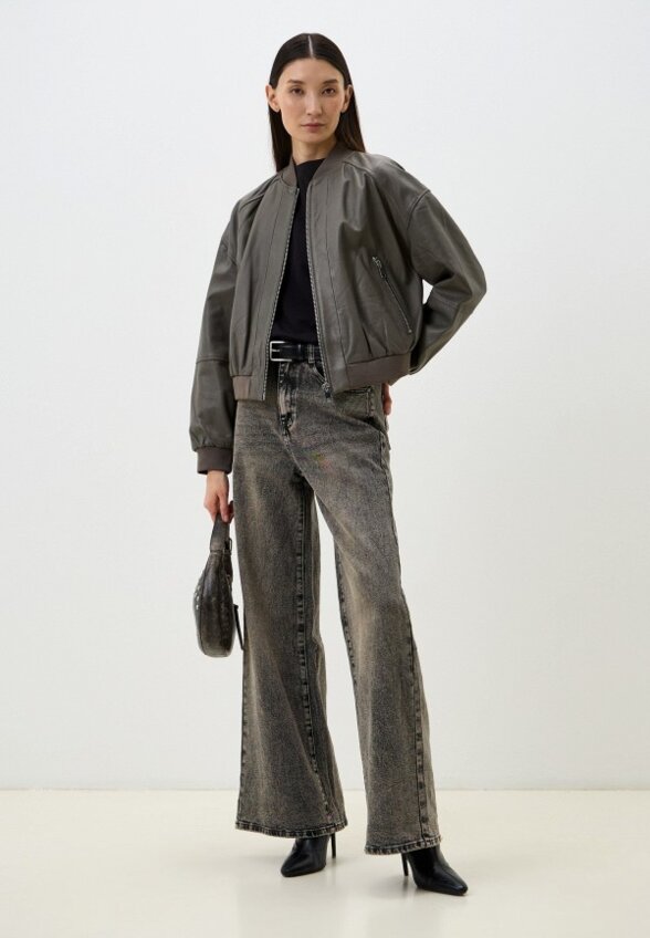 Бомбер Снежная Королева