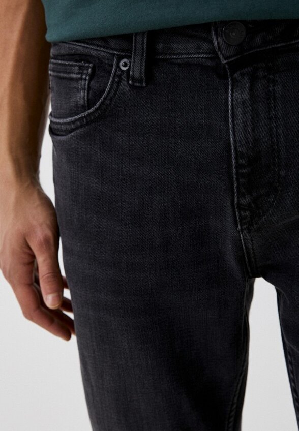 Джинсы Colin's