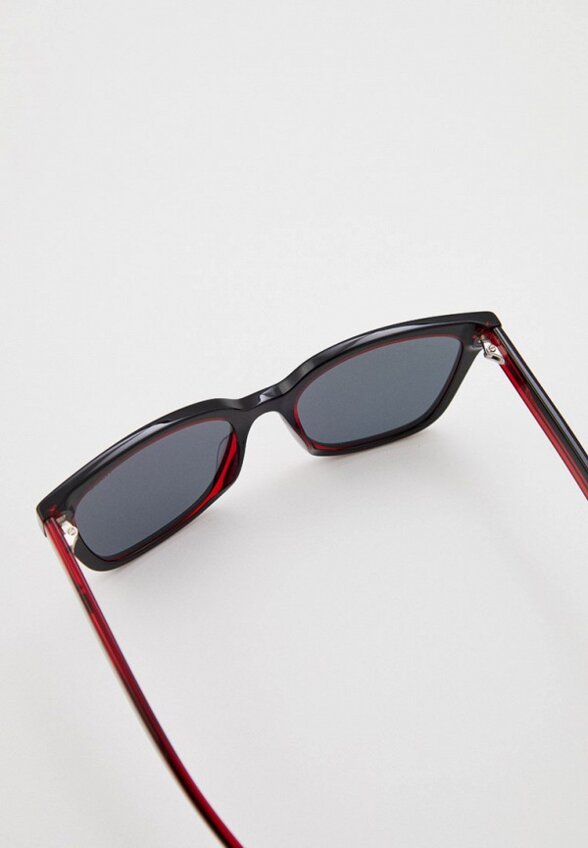 Очки солнцезащитные Hugo