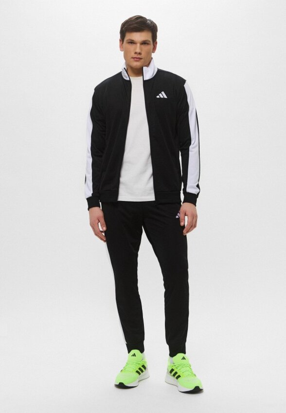 Костюм спортивный adidas