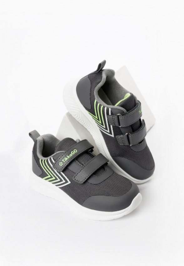 Кроссовки Tikkago