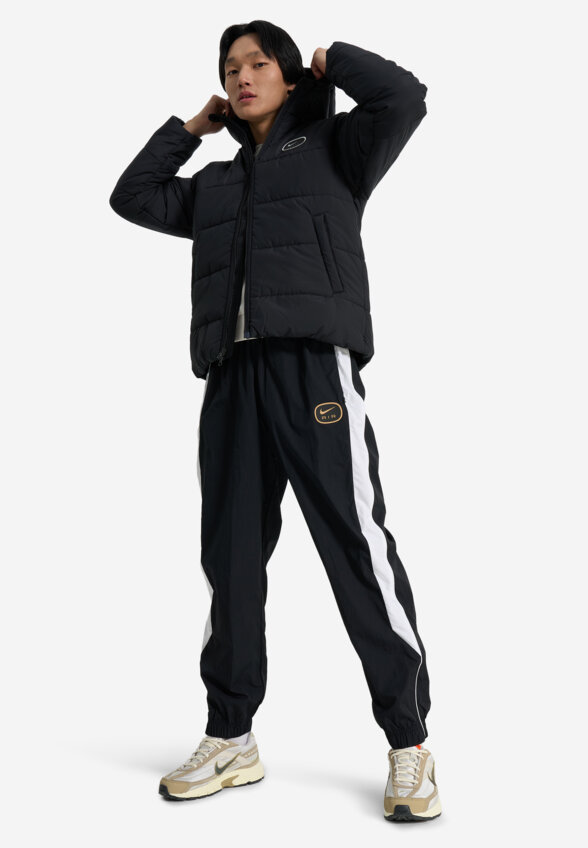 Пуховик мужской Nike, Черный