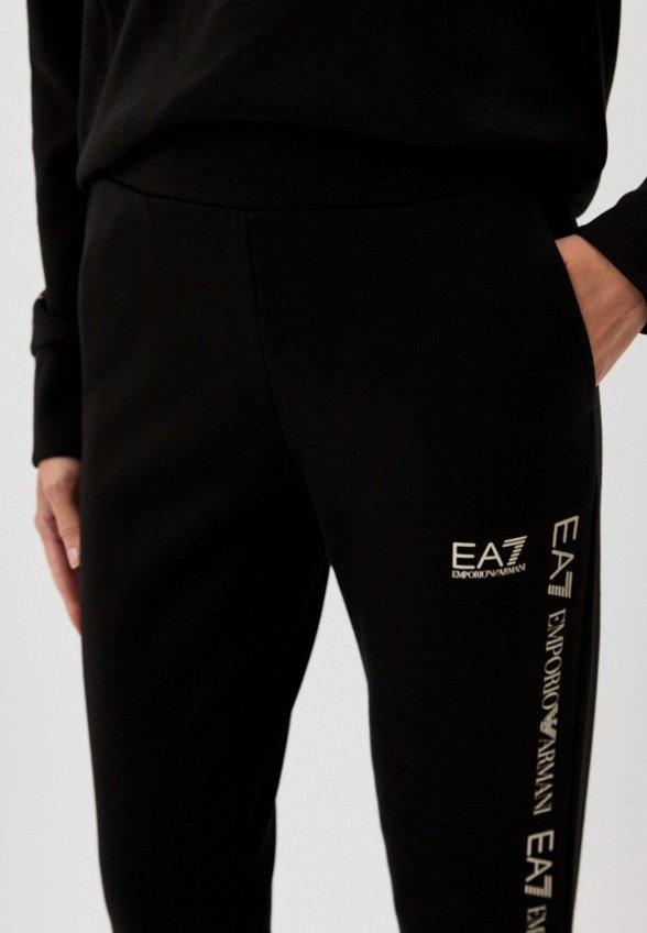 Костюм спортивный EA7