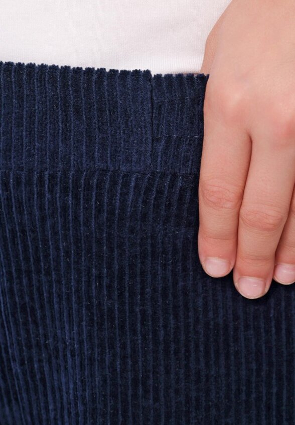 Брюки Апрель