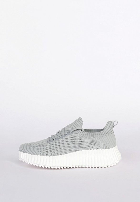 Кроссовки Gut