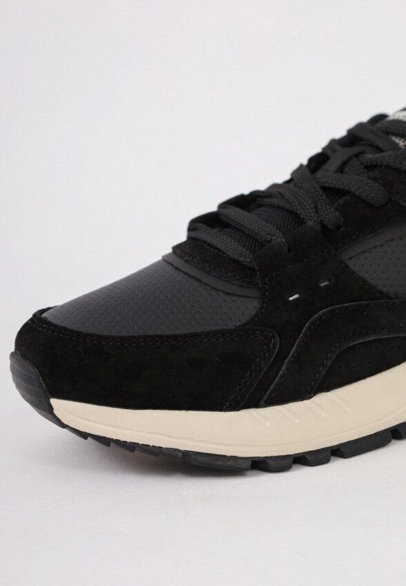 Кроссовки Baasploa