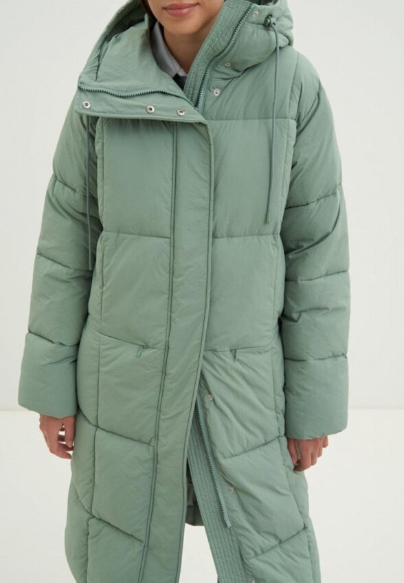 Пуховик Finn Flare