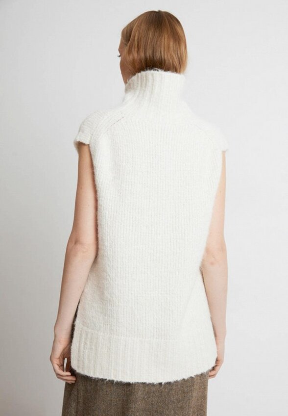 Жилет Vassa Code