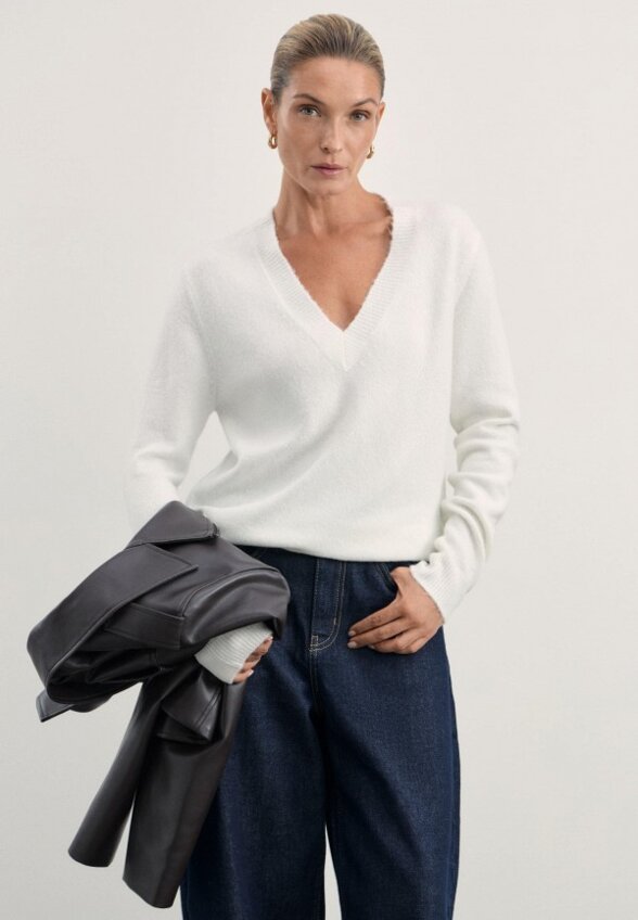 Пуловер Zarina