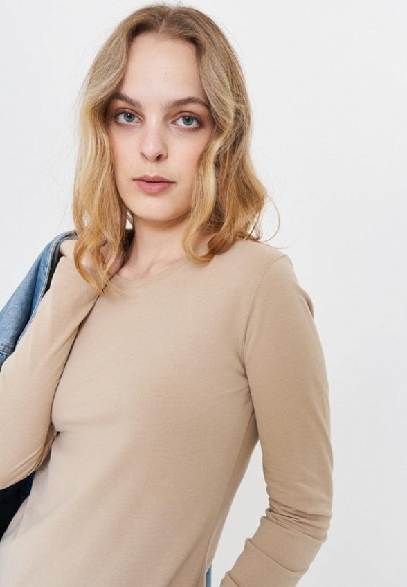 Лонгслив Bstatement