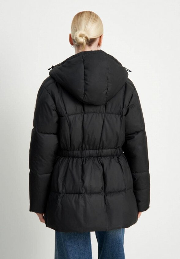 Пуховик Finn Flare