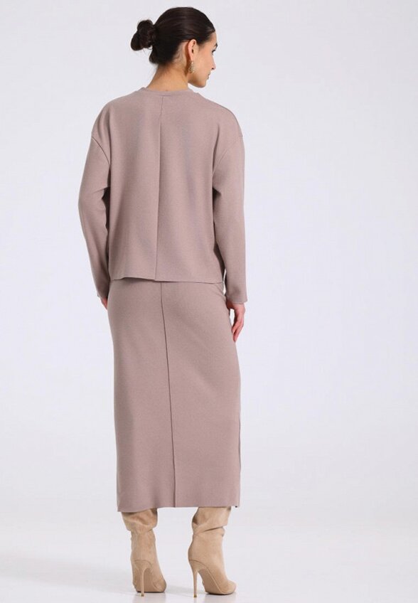 Костюм Апрель