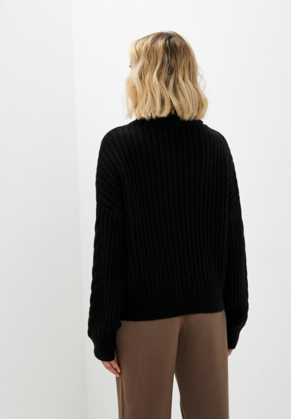 Свитер Belucci