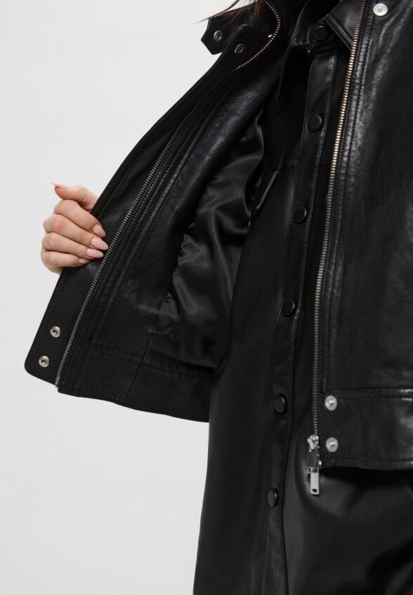 Куртка кожаная Weekend Max Mara