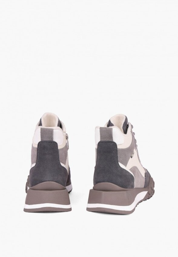 Кроссовки Pulse