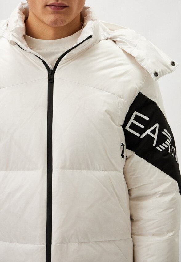 Пуховик EA7