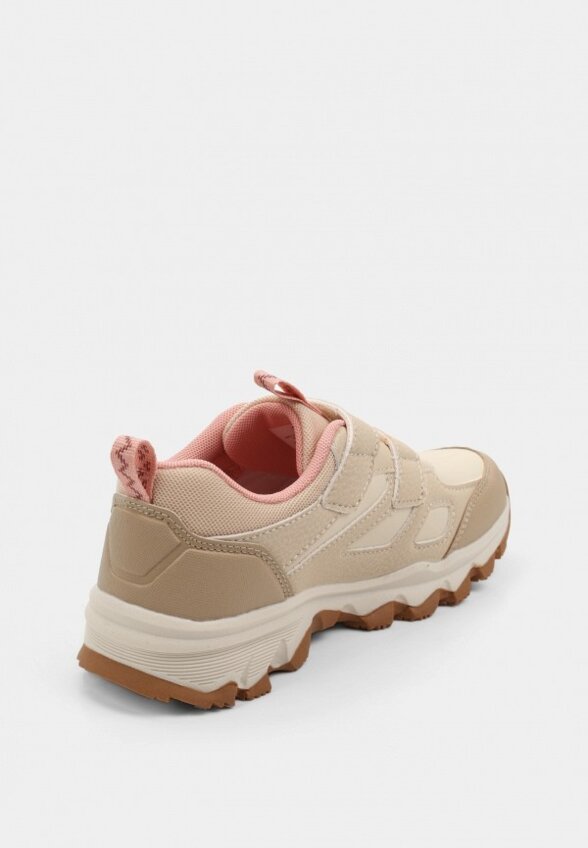 Кроссовки Outventure