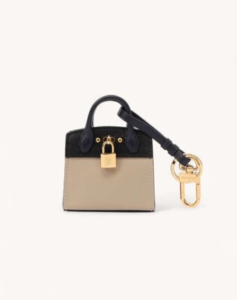 Louis Vuitton Keychain женщинам