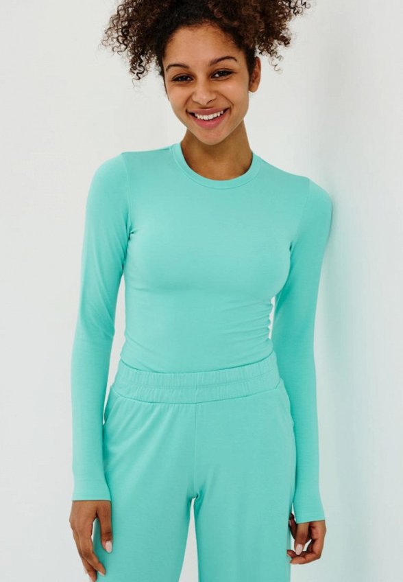 Лонгслив Jolifashn