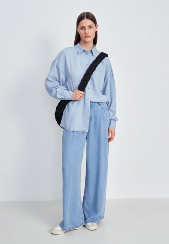 Джинсы Finn Flare