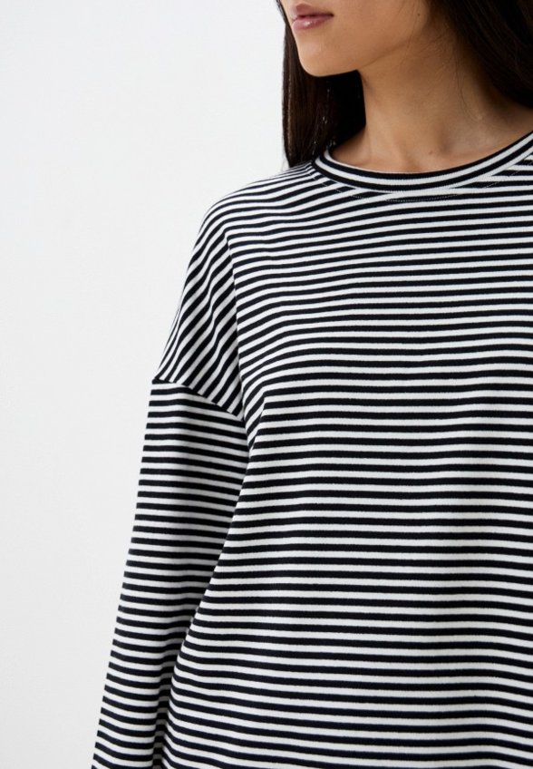 Лонгслив Bad Queen