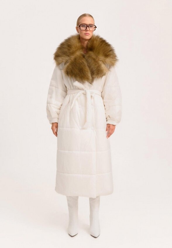 Пуховик Lola Orro