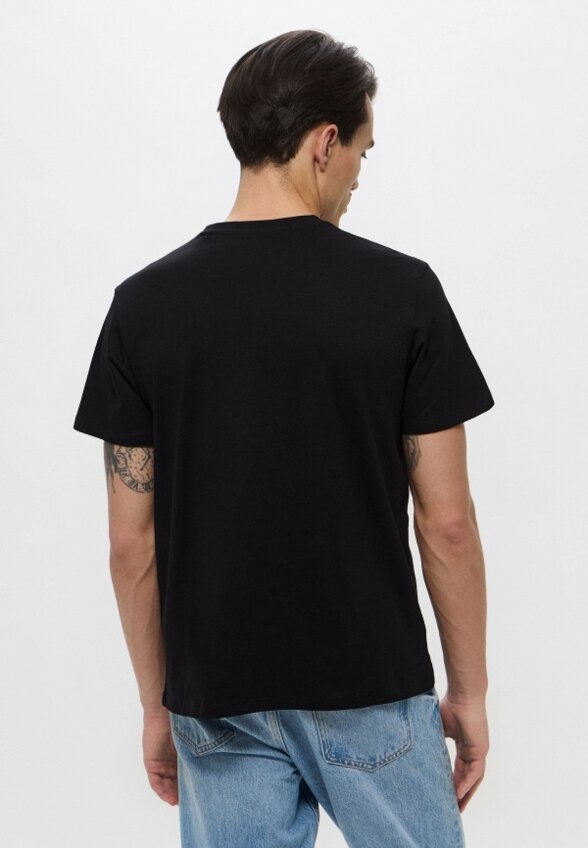 Футболка Guess