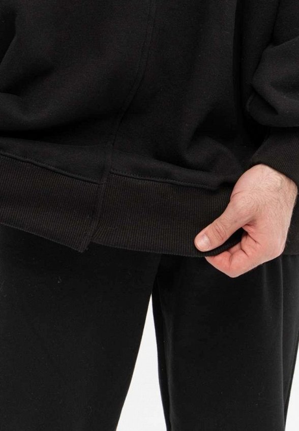 Свитшот Seventeen Nine