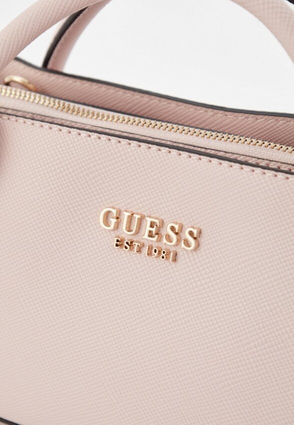 Сумка и брелок Guess