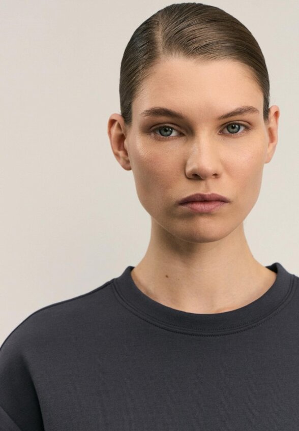 Футболка Zarina