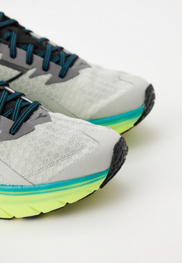 Кроссовки Diadora