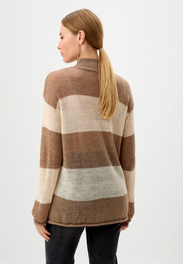 Свитер Sela