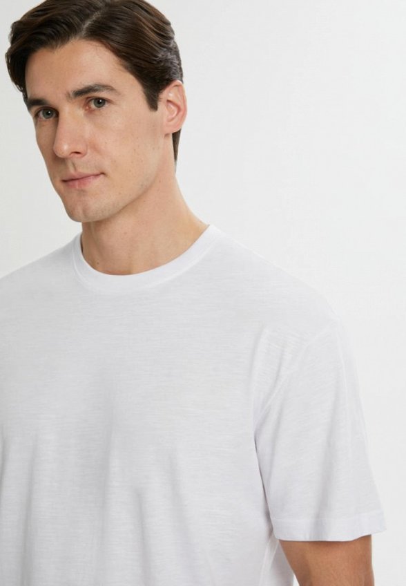 Футболка Finn Flare