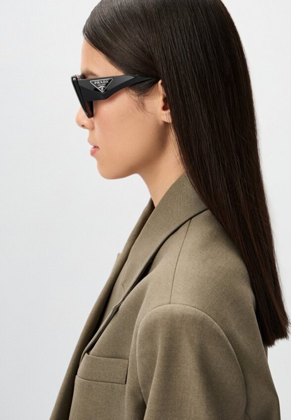 Очки солнцезащитные Prada