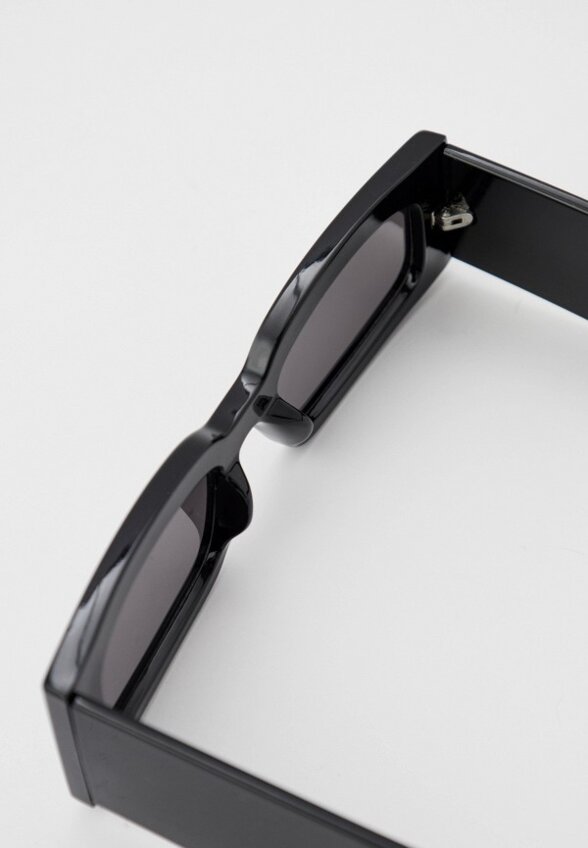 Очки солнцезащитные Zarina